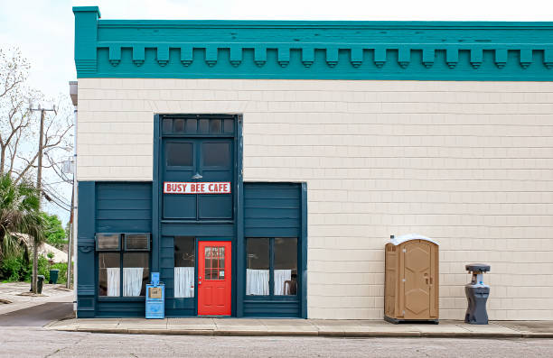 Best Portable toilet rental cost  in Petersburg, WV