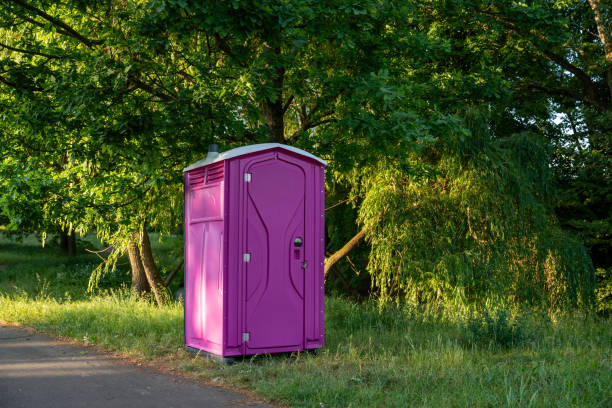 Best Porta potty delivery and setup  in Petersburg, WV