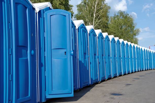 Porta potty delivery and setup in Petersburg, WV